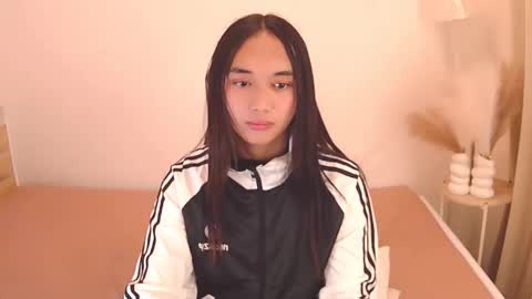 latina_kia online show from 03/12/26, 06:58