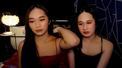 latina_kia online show from 03/28/26, 01:27