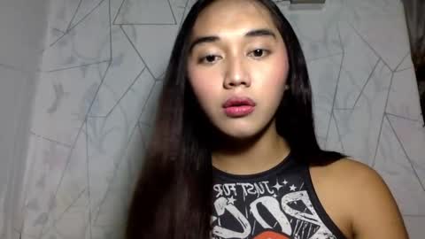 latina_kia online show from 04/18/26, 07:58