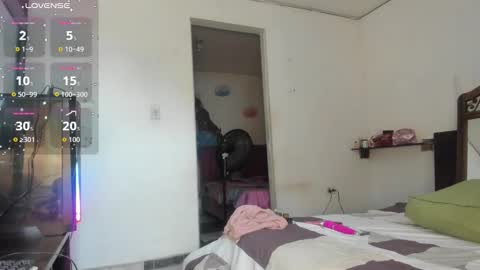 angelina  online show from 10/12/25, 02:05