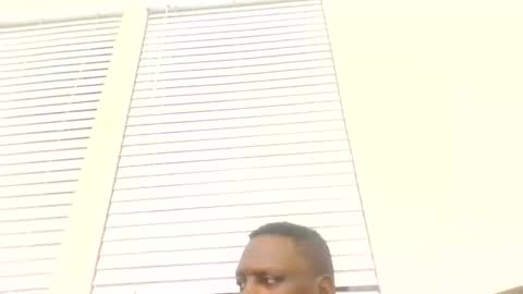 Snapshot of latinabeautycollection chatting on 11/16/25, 04:07 Latinabeautycollection online show from 11/16/25, 04:07