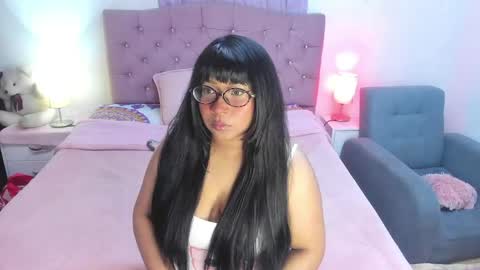 Snapshot of latinabombsheell chatting on 05/30/26, 04:20 Martina online show from 05/30/26, 04:20