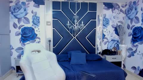 EMMA   online show from 10/22/25, 02:50