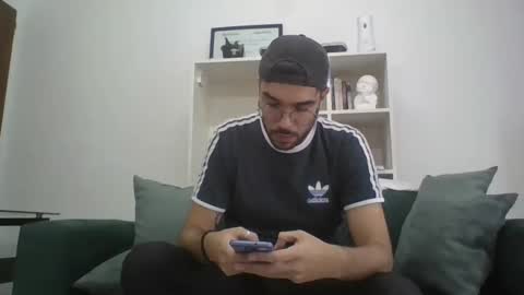 latinalphax online show from 04/20/26, 06:53