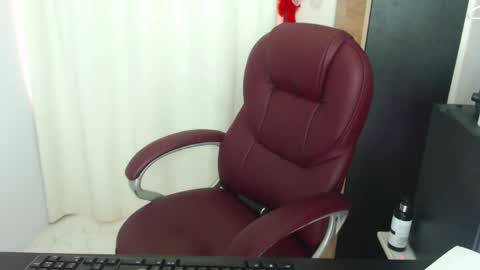 latinaprohibida online show from 06/04/26, 07:09