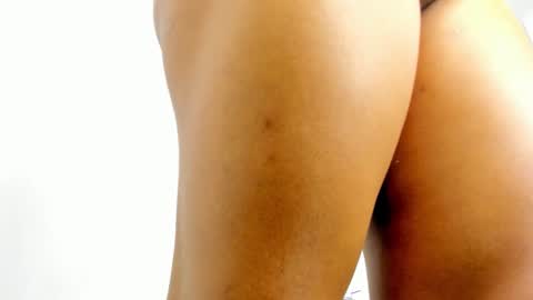 latinebonyts online show from 10/03/25, 12:07