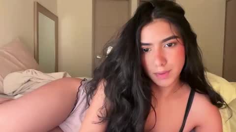 Hi -  online show from 12/04/25, 04:33