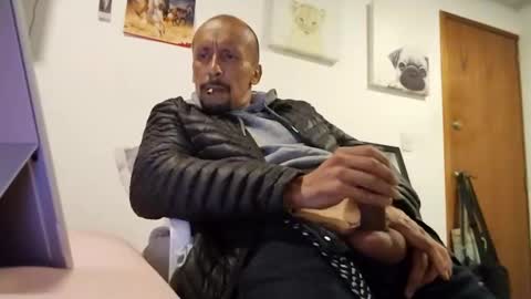 latinhardfuker1980 online show from 02/05/25, 12:10