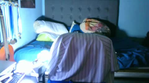 latinincognito online show from 02/13/25, 05:26