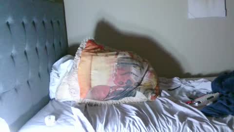 latinincognito online show from 12/03/25, 06:54