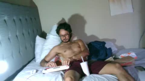 latinincognito online show from 04/08/26, 10:54