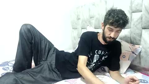 Snapshot of latinlustandfrenchkiss chatting on 12/01/25, 05:40 latinlustandfrenchkiss online show from 12/01/25, 05:40