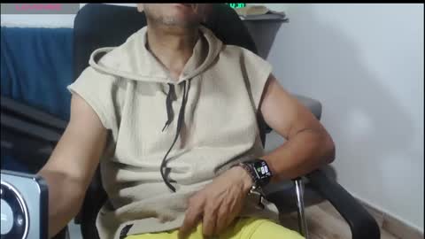 latinmartin254 online show from 05/05/26, 01:35