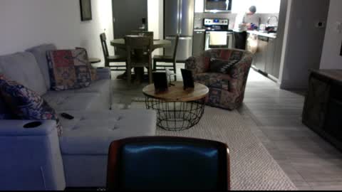 QS - INDEPENDENT MODEL online show from 12/25/24, 10:37