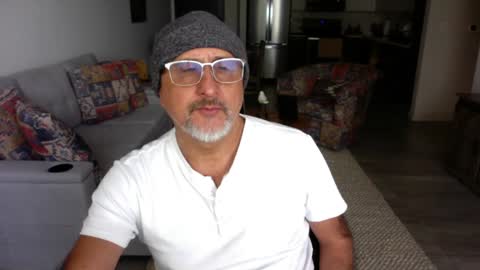 QS - INDEPENDENT MODEL online show from 01/26/25, 09:18