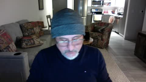 QS - INDEPENDENT MODEL online show from 02/01/25, 03:30