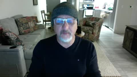 QS - INDEPENDENT MODEL online show from 02/15/25, 08:11