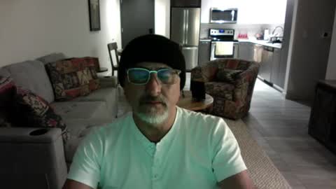 QS - INDEPENDENT MODEL online show from 02/16/25, 04:20