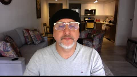 QS - INDEPENDENT MODEL online show from 02/26/25, 05:39