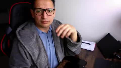 latino8484 online show from 10/15/25, 08:14