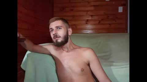 latinodiparis online show from 02/10/25, 01:03