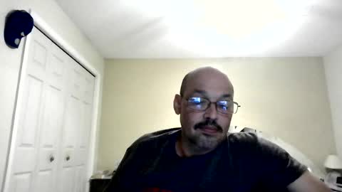 Snapshot of latinoinfla chatting on 07/19/26, 01:20 latinoinfla online show from 07/19/26, 01:20