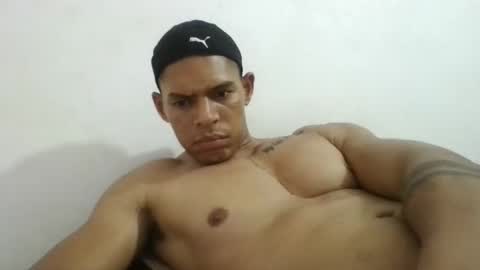 latinoxxl22cm online show from 02/23/25, 05:56