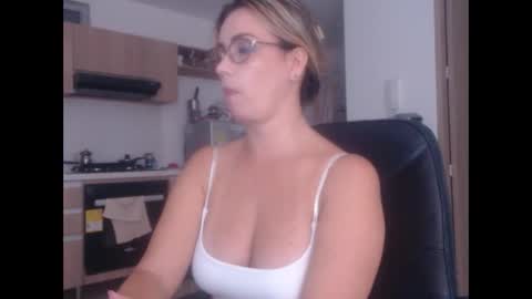 latinpaprika online show from 02/17/25, 12:43