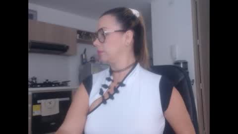 latinpaprika online show from 02/19/25, 10:56