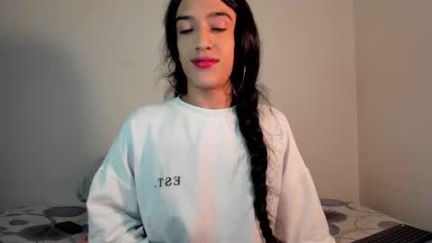 Snapshot of latinsecretfantasy chatting on 03/06/25, 11:25 latinsecretfantasy online show from 03/06/25, 11:25