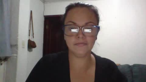 Snapshot of lau16310 chatting on 01/17/26, 01:32 Laura online show from 01/17/26, 01:32