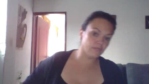 Snapshot of lau16310 chatting on 02/05/26, 12:54 Laura online show from 02/05/26, 12:54