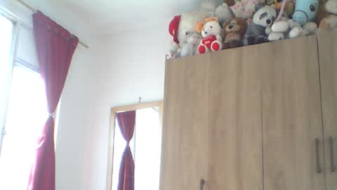 Snapshot of lau16310 chatting on 02/09/26, 08:13 Laura online show from 02/09/26, 08:13
