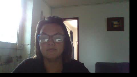 Snapshot of lau16310 chatting on 05/24/26, 08:36 Laura online show from 05/24/26, 08:36