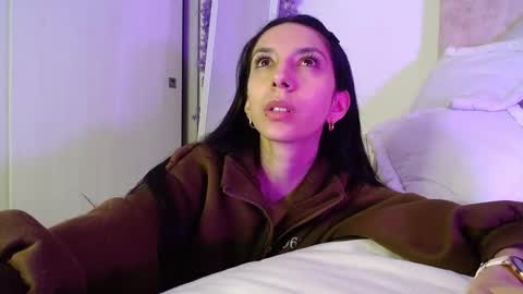 Snapshot of laugreen chatting on 02/13/26, 05:36 Laura online show from 02/13/26, 05:36