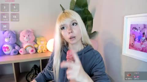 laukyubey1 online show from 01/09/26, 08:54