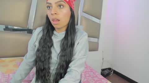 Snapshot of laura__js_ chatting on 02/21/25, 09:32 laura__js_ online show from 02/21/25, 09:32