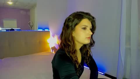 Laura online show from 11/24/25, 05:51