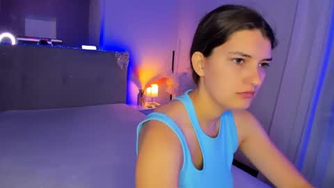 Snapshot of laura__leee chatting on 06/29/26, 05:03 Laura online show from 06/29/26, 05:03