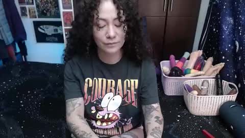  Wen  online show from 11/06/25, 04:08