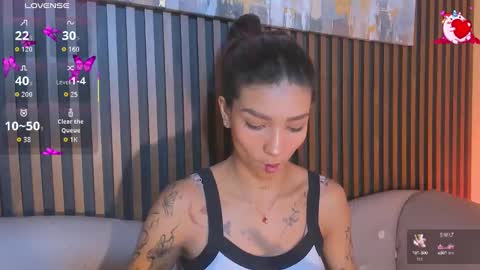 Laura online show from 09/13/25, 11:48