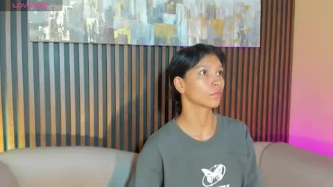 Laura online show from 10/22/25, 12:38