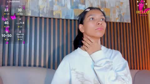 Laura online show from 11/15/25, 12:34