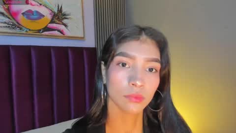 Snapshot of laura_aristizabal_19 chatting on 05/26/26, 12:01 Laura online show from 05/26/26, 12:01