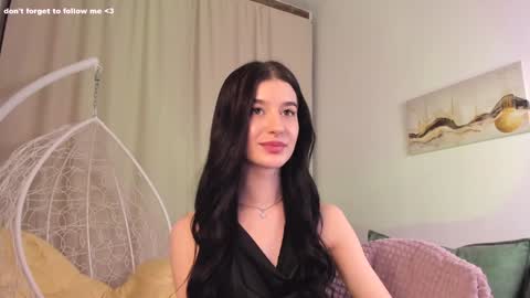 Laura online show from 01/21/25, 02:33