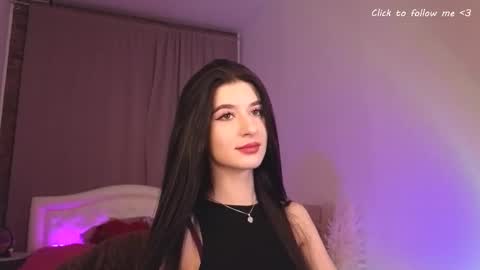 Laura online show from 11/23/25, 07:57