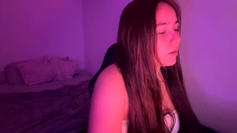 laura online show from 03/09/26, 01:53