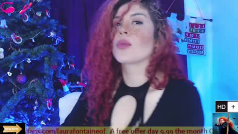 weedcam Curly Laura OF    online show from 12/12/24, 02:04