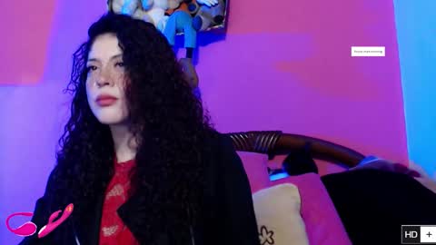 weedcam Curly Laura OF    online show from 10/16/25, 11:39