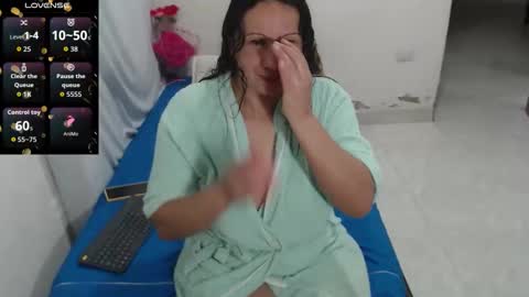 laura_foxx2379 online show from 10/23/25, 02:11